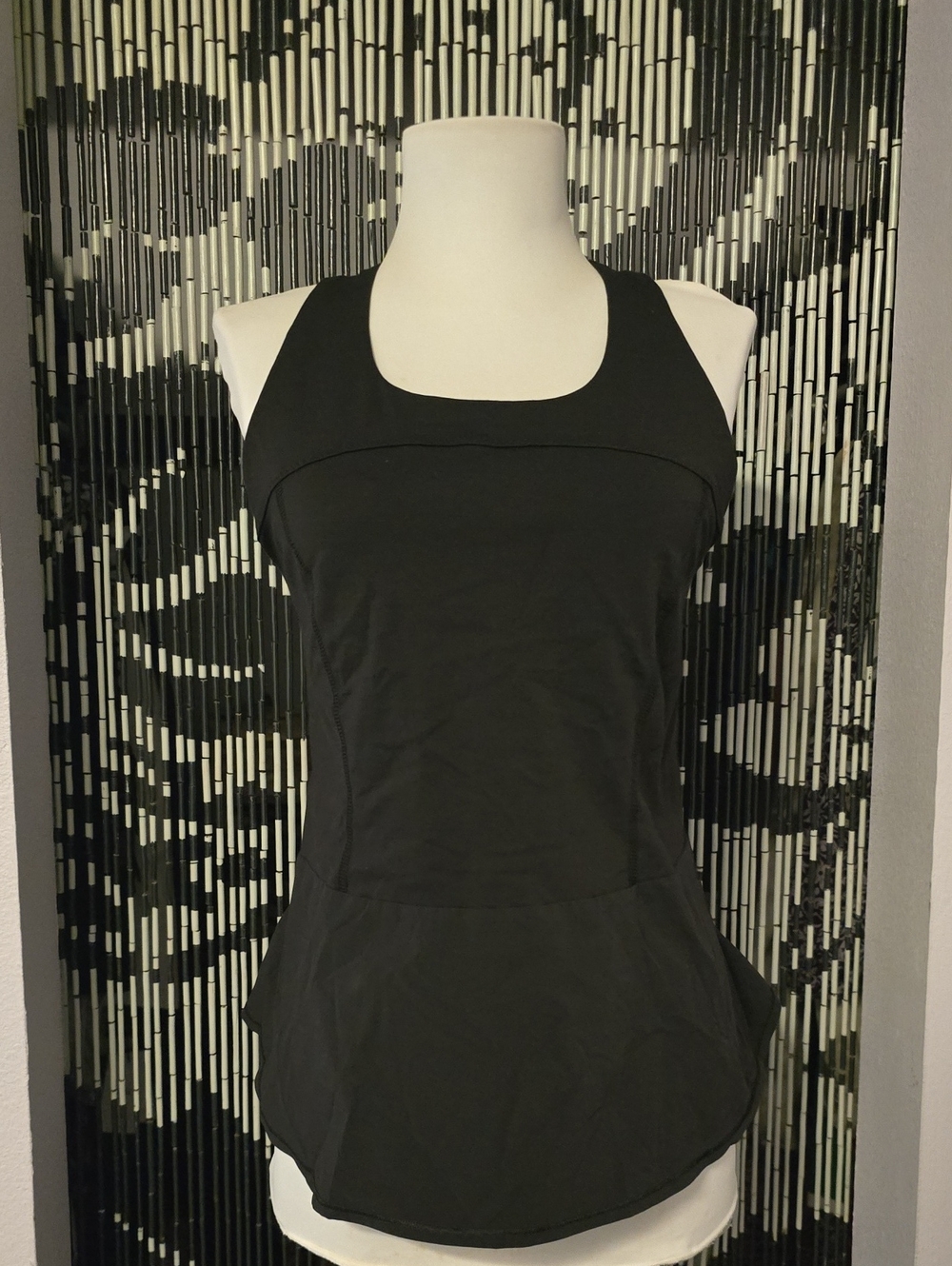 Lululemon Black Scoop Neck Peplum Tank Top With Built In Bra Size 8